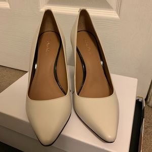 Calvin Klein Heels. Soft White/Black